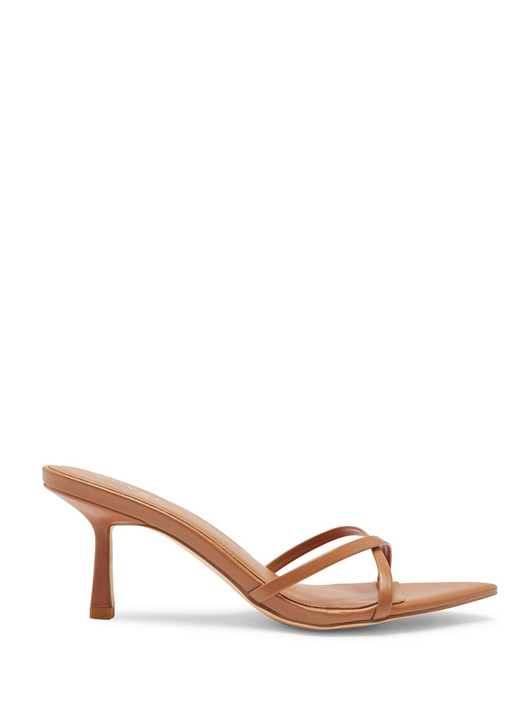 VICTORIA Tan Heels