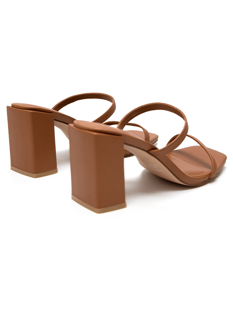 EVERLY Tan Heels