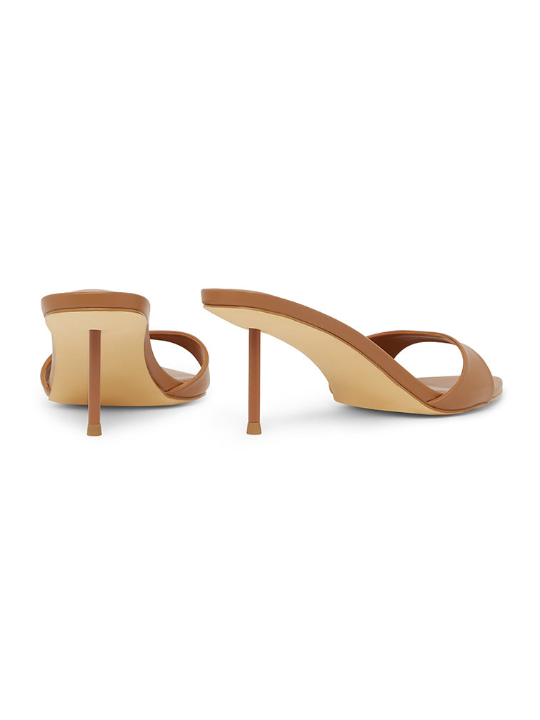 SLOANE Tan Heels